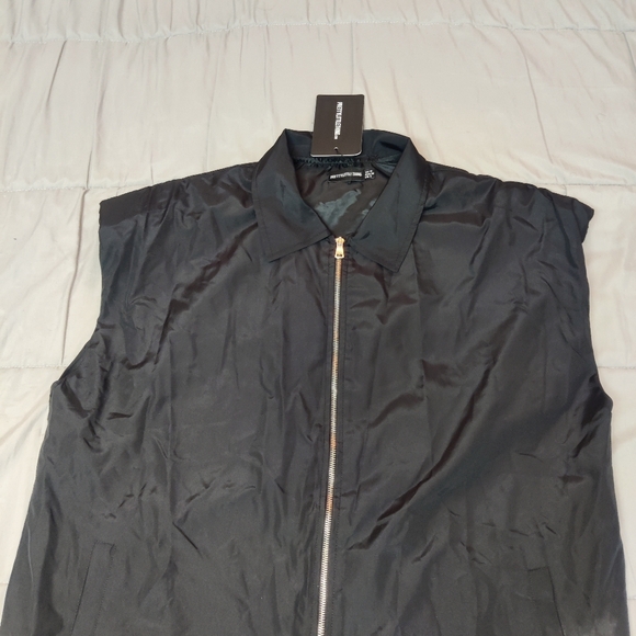 Pretty Little Things Jacket - Picture 2 of 5